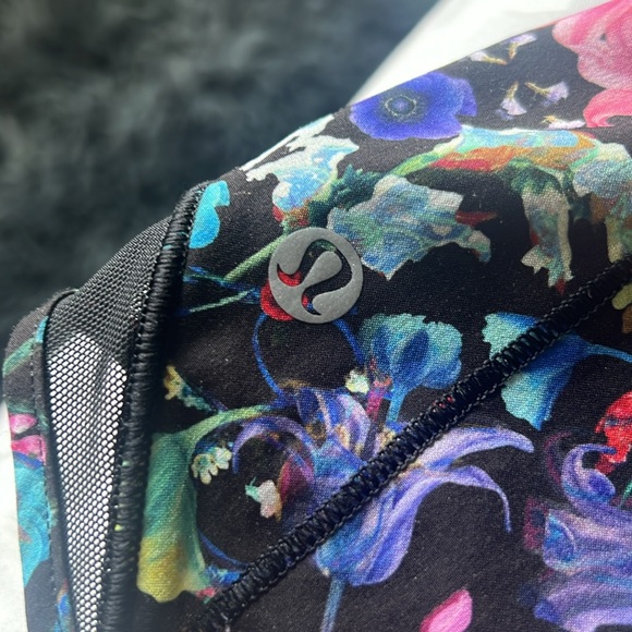 Lulu Shorts - Picture 5 of 5